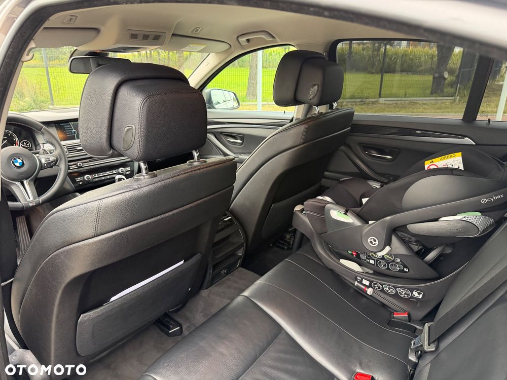 BMW Seria 5 525d xDrive - 8