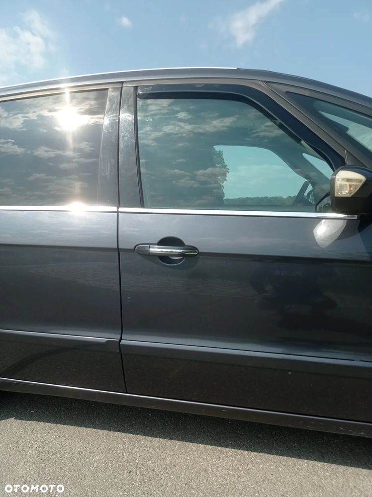 Ford Galaxy 2.0 TDCi Ghia - 20