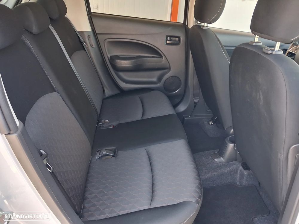 Mitsubishi Space Star 1.2 Intense - 23