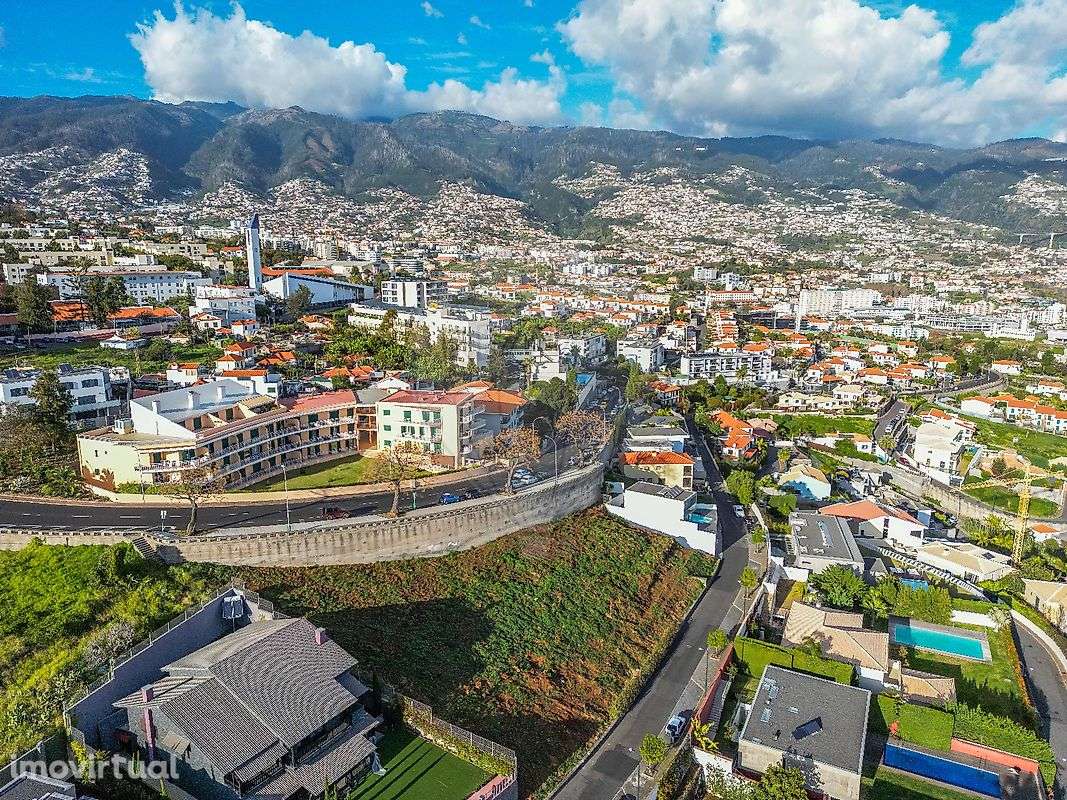 Terreno  para venda - Grande imagem: 2/5