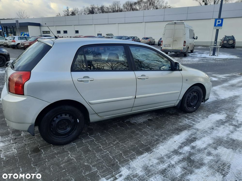 Toyota Corolla 2.0 D-4D Sol - 3