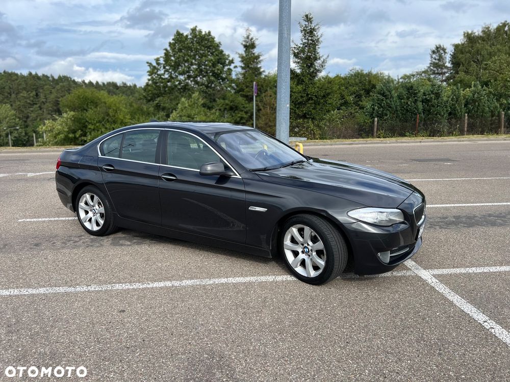BMW Seria 5 530d xDrive - 2