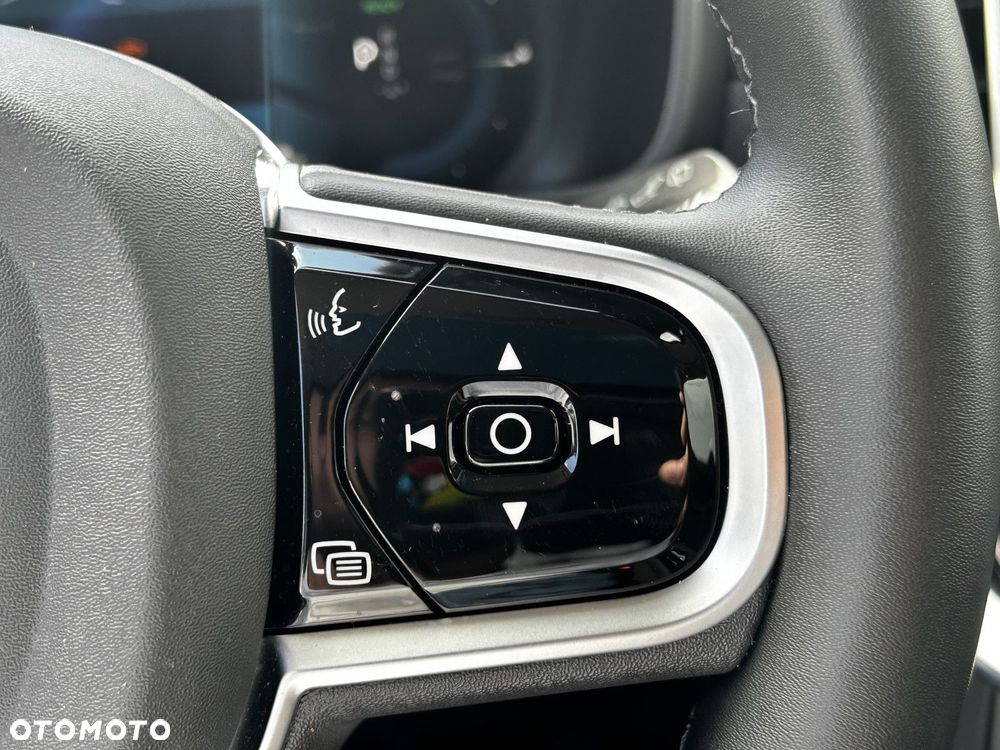 Volvo XC 90 - 22