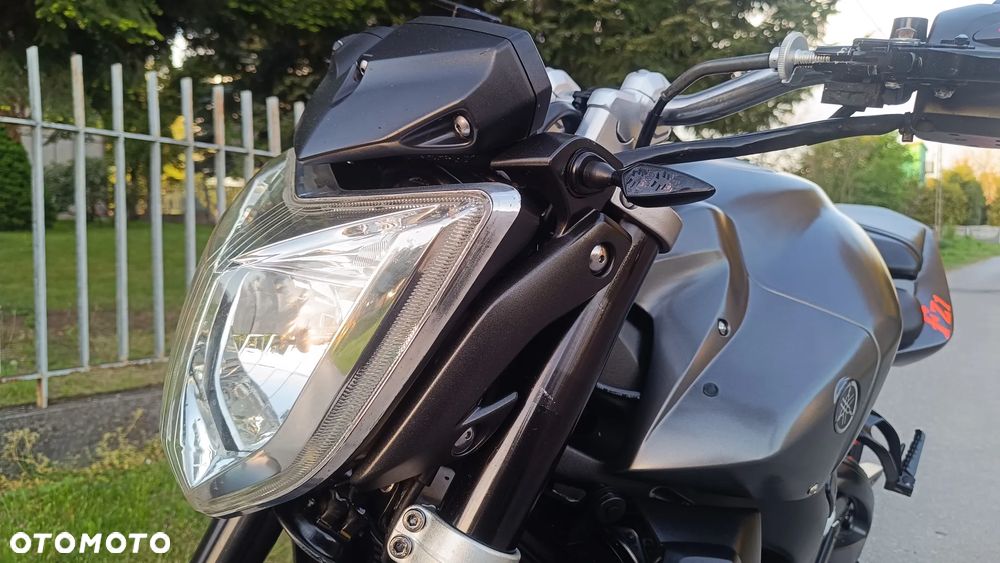 Yamaha FZ - 9