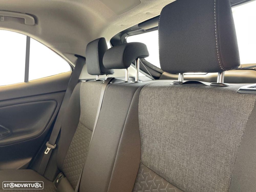 Toyota Yaris Cross 1.5 HDF Comfort Plus - 11