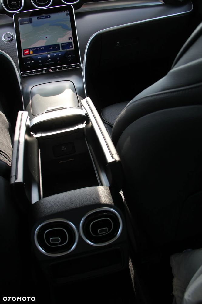 Mercedes-Benz Klasa C 200 d mHEV Avantgarde - 28