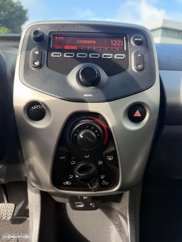 Peugeot 108 1.2 PureTech Active - 28