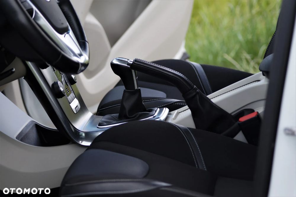 Volvo V40 - 30
