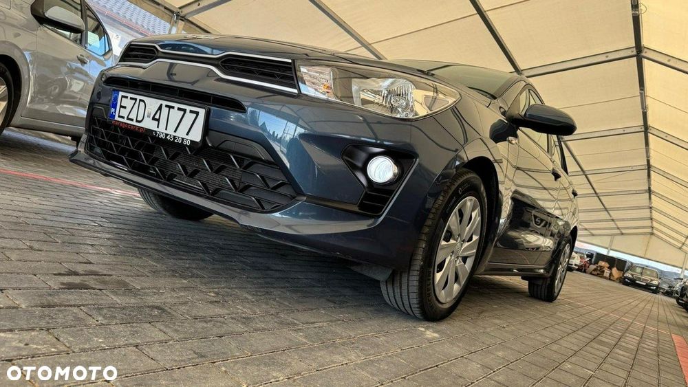 Kia Rio - 4