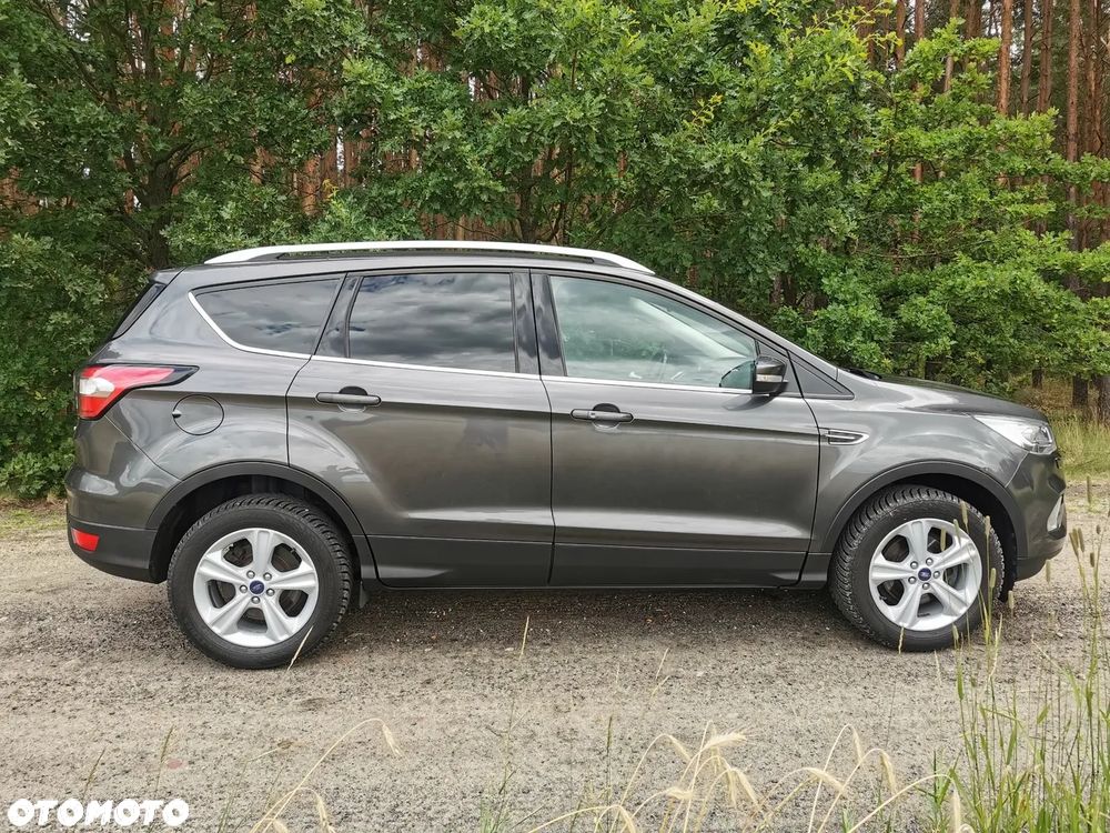 Ford Kuga 1.5 EcoBoost 2x4 Titanium - 23