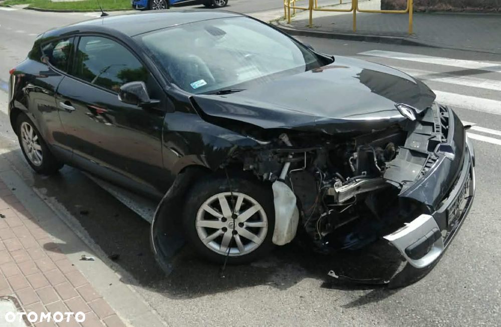Renault Megane 2.0 16V Dynamique CVT - 1