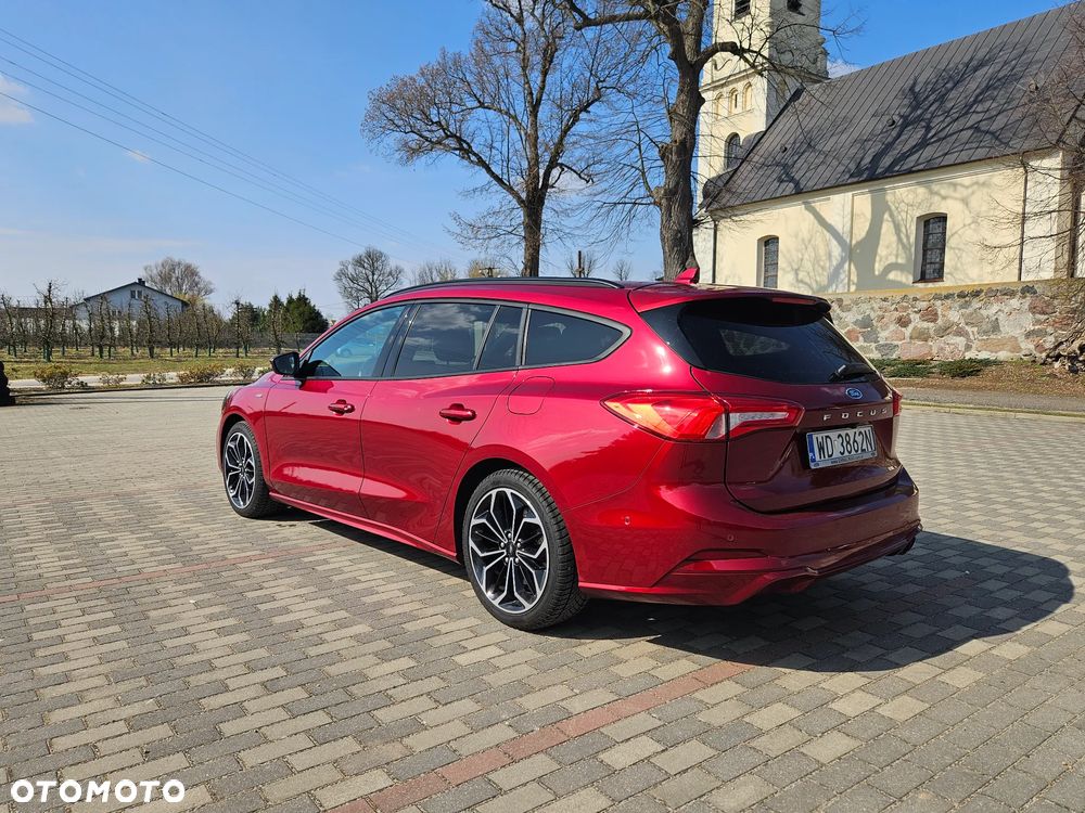 Ford Focus 1.5 EcoBoost Titanium ASS - 6
