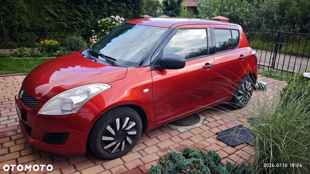 Suzuki Swift - 1