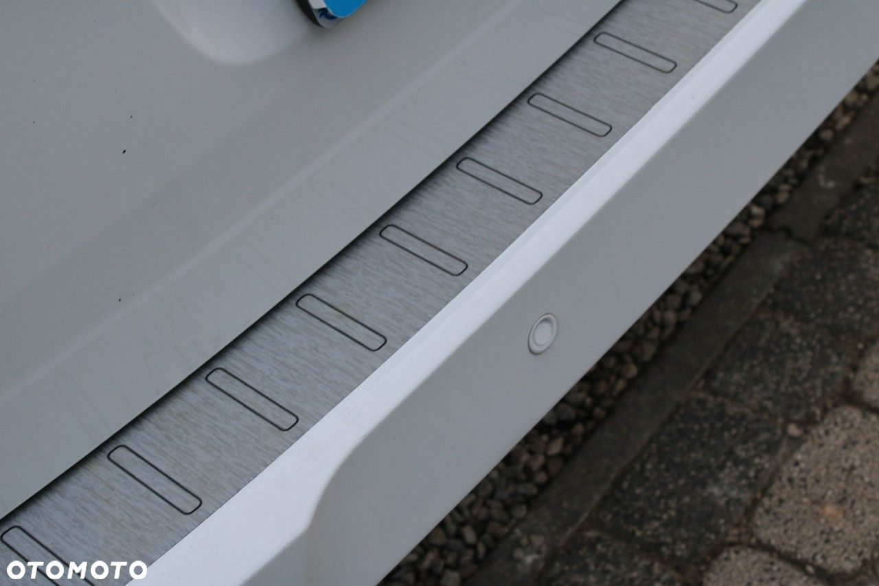 Ford Tourneo Connect - 13
