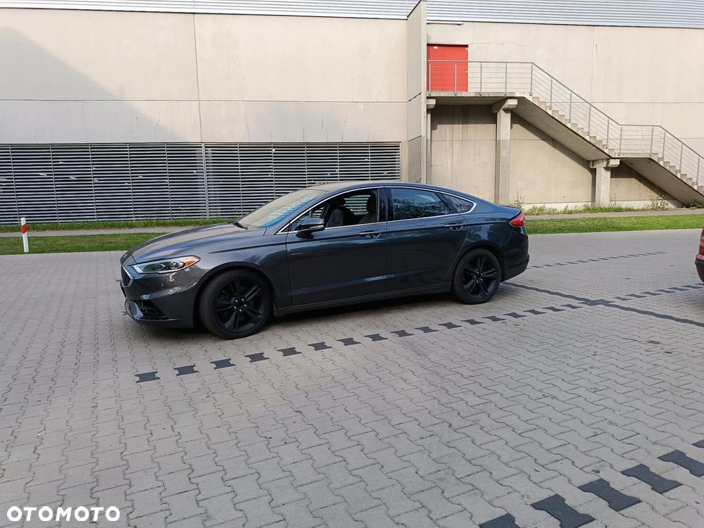 Ford Fusion - 8