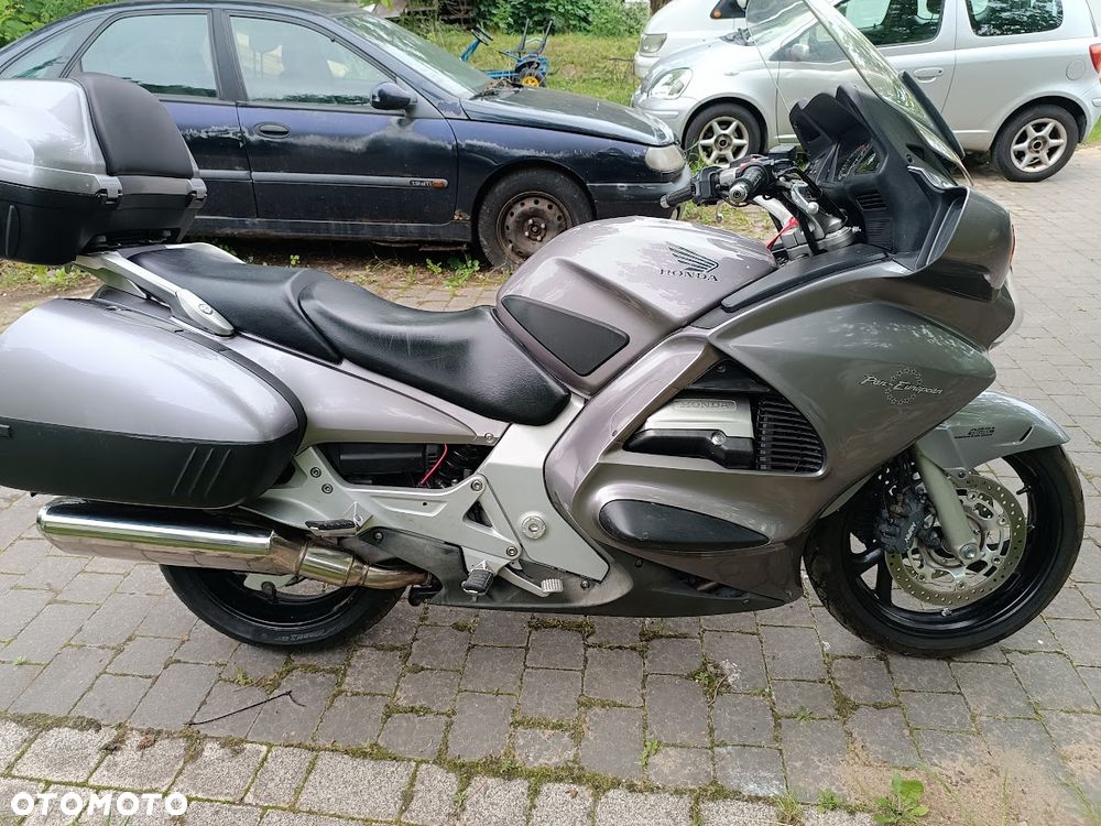 Honda ST - 2