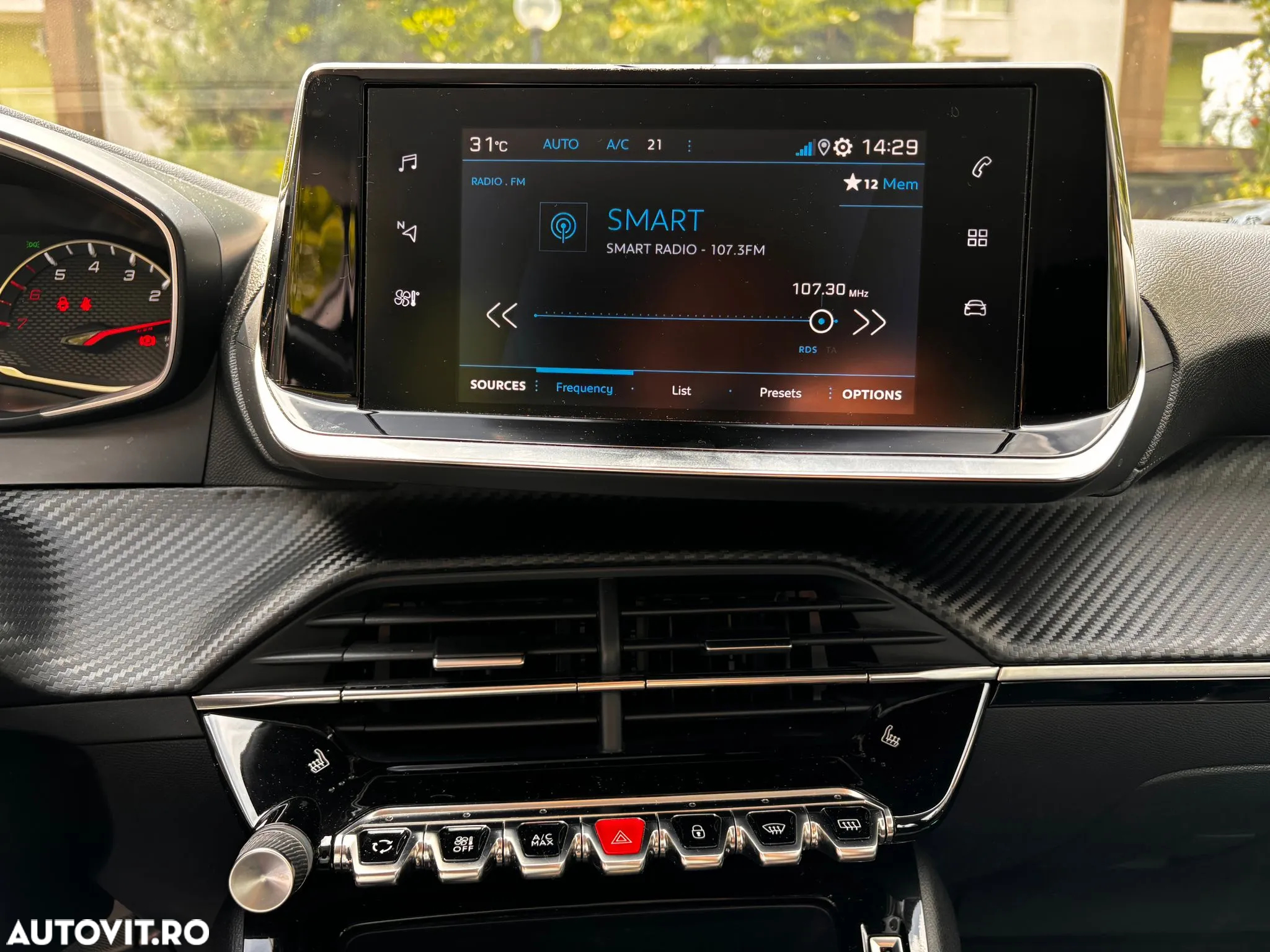 Peugeot 2008 1.2 L PureTech STT Active - 14