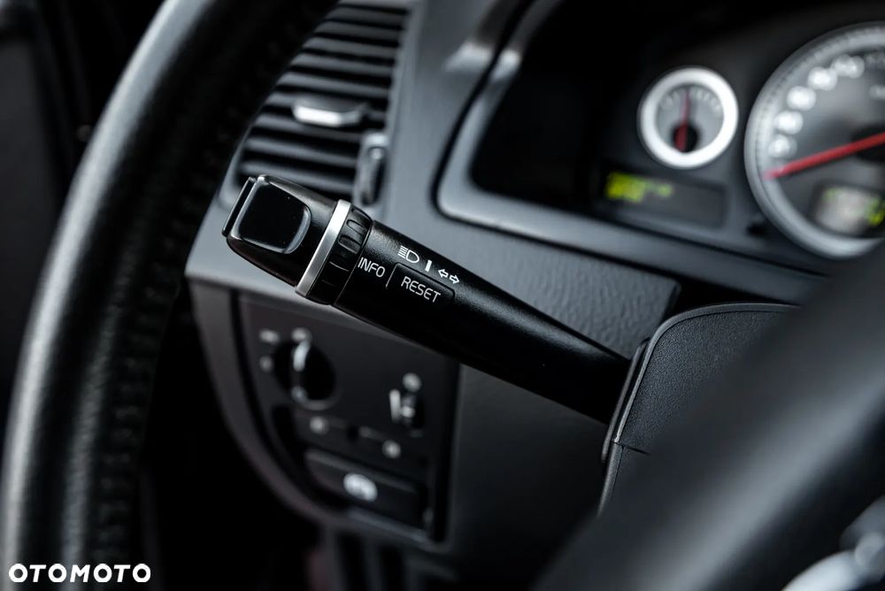 Volvo XC 90 D5 AWD Geartonic Executive - 36