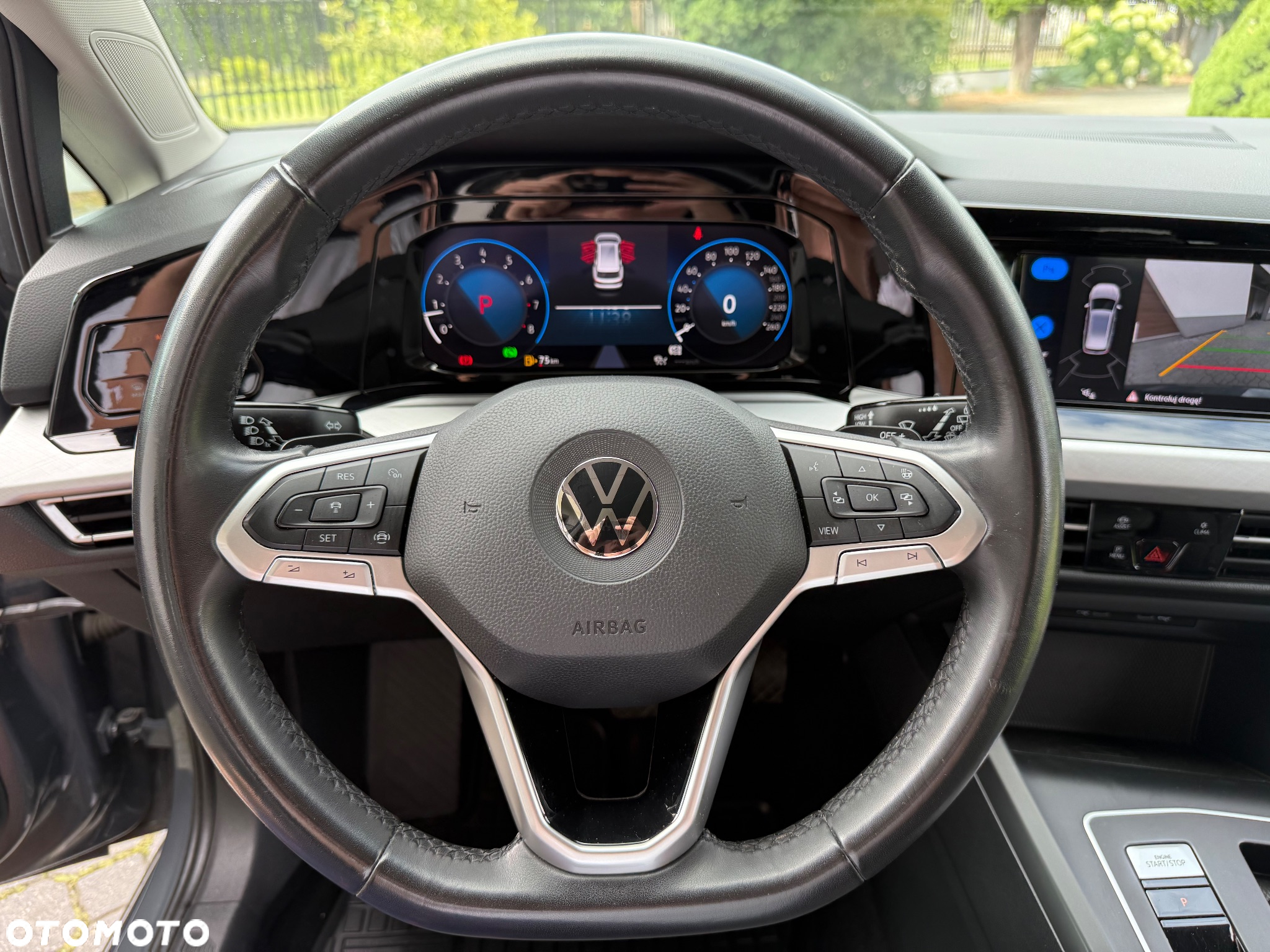 Volkswagen Golf - 33