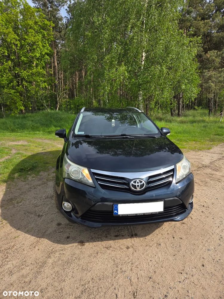 Toyota Avensis 2.0 D-4D - 7