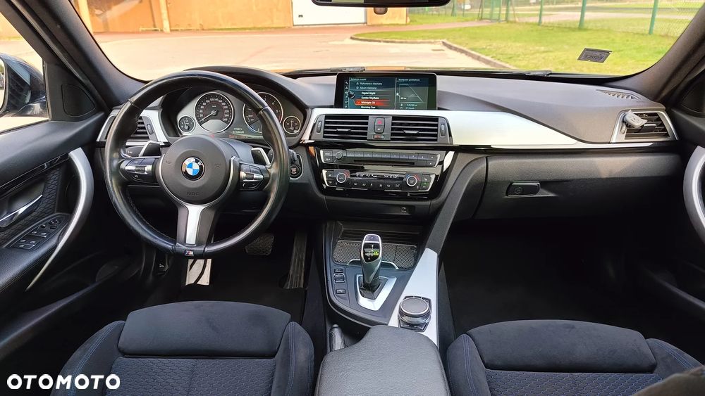 BMW Seria 3 320d M Sport - 6