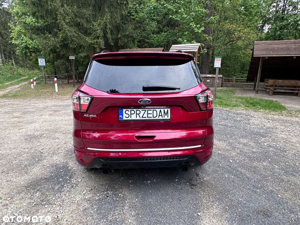 Ford Kuga 1.5 EcoBoost 2x4 ST-Line - 11
