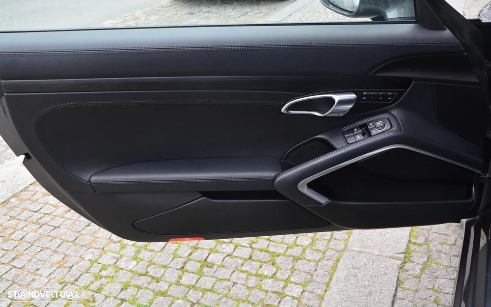 Porsche 911 (991) Targa 4 GTS PDK - 22