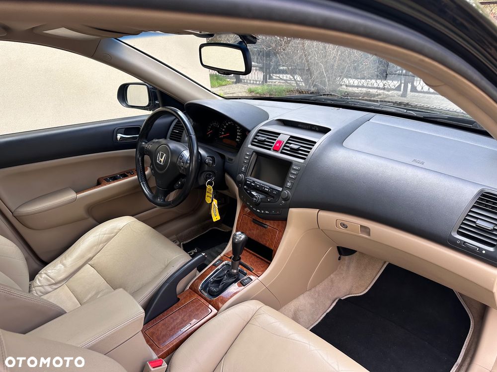 Honda Accord 2.4 i Automatik Executive - 26