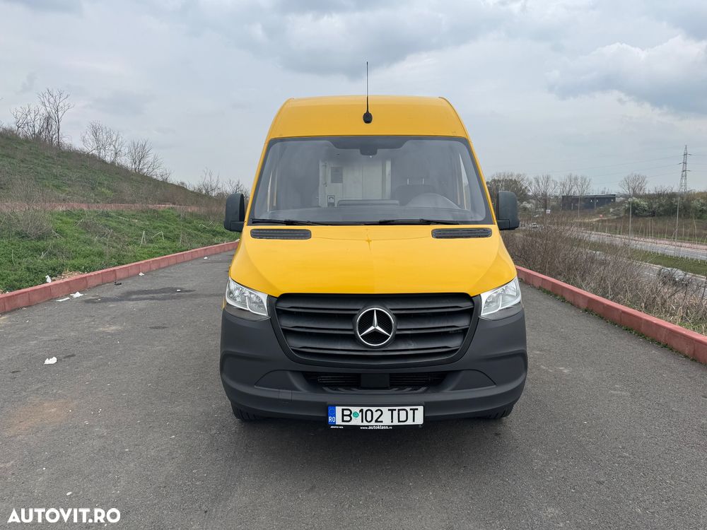 Mercedes-Benz Sprinter - 14