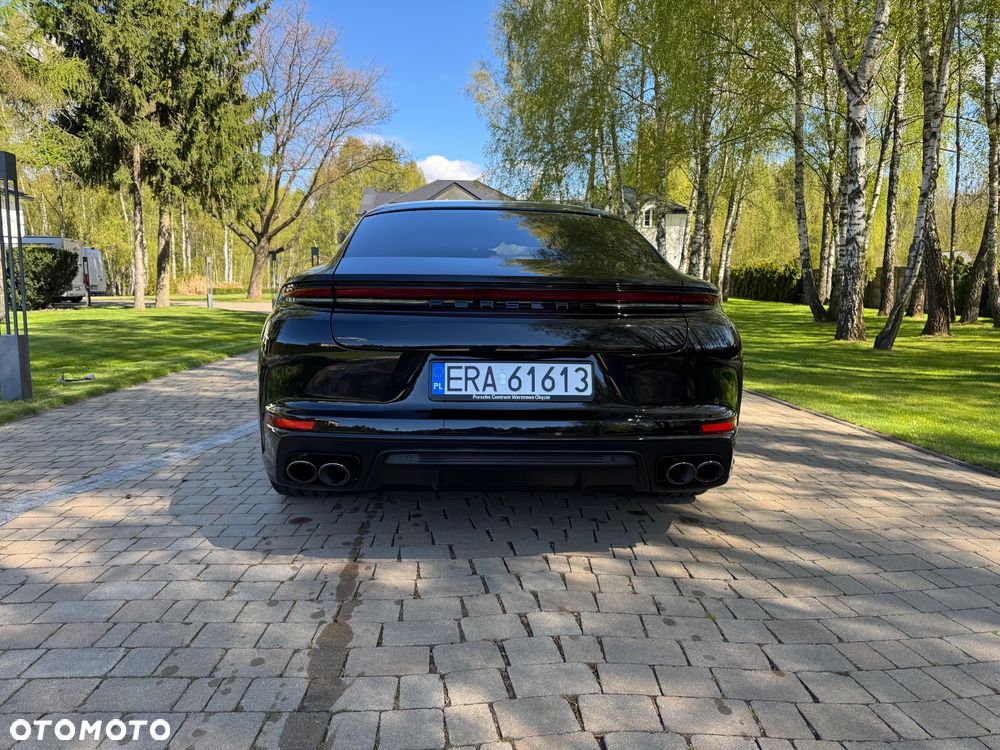 Porsche Panamera 4 E-Hybrid - 6