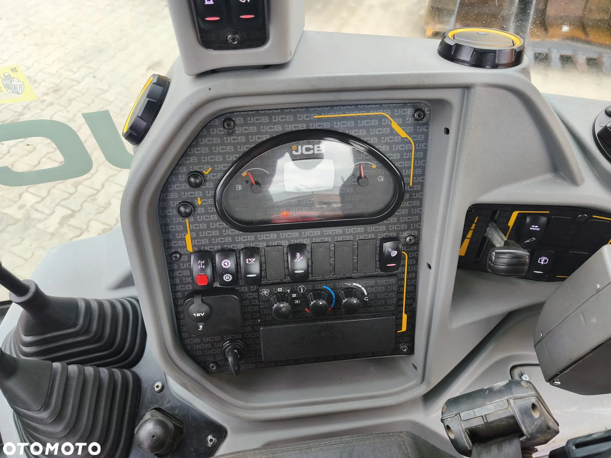 JCB 3CX Compact - 12