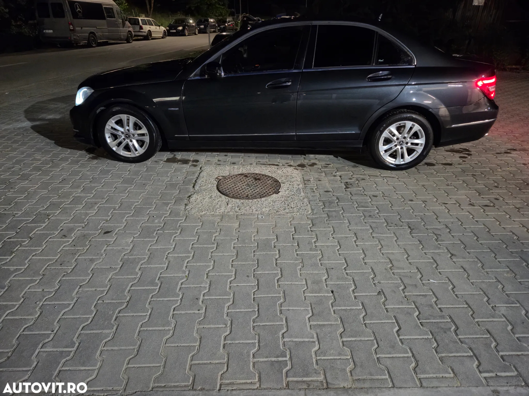 Mercedes-Benz C 220 CDI BlueEFFICIENCY - 4