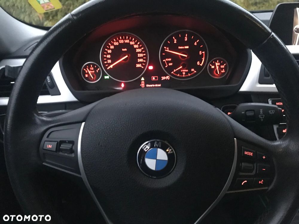 BMW Seria 3 320d - 21