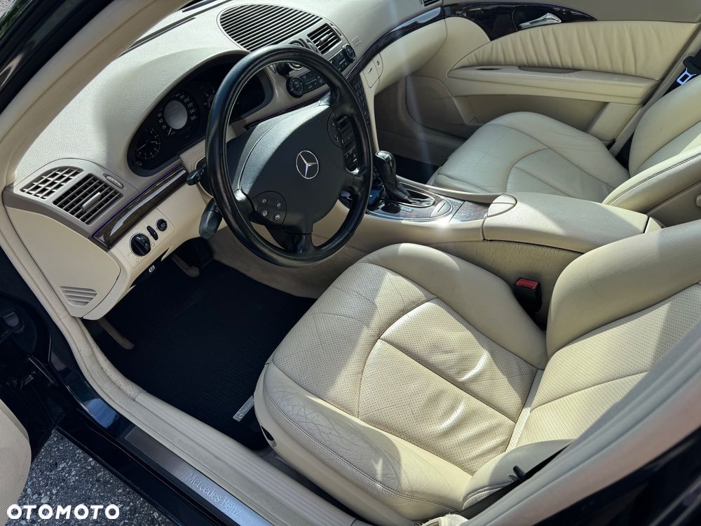 Mercedes-Benz Klasa E - 15