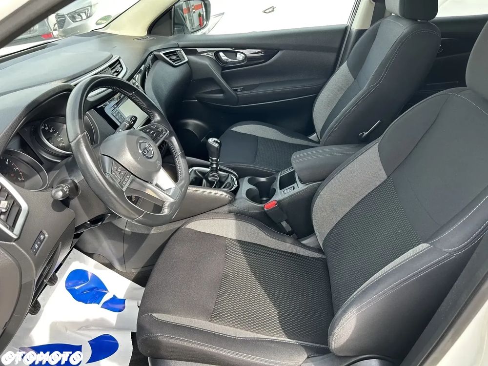 Nissan Qashqai 1.2 DIG-T N-Vision - 15