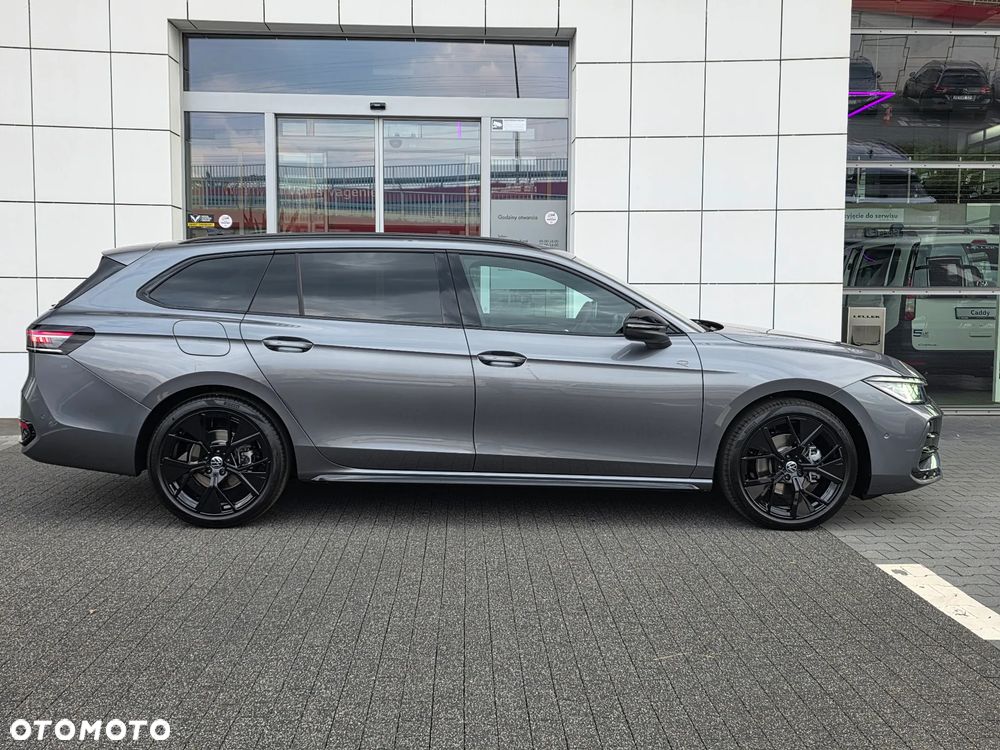 Volkswagen Passat - 10