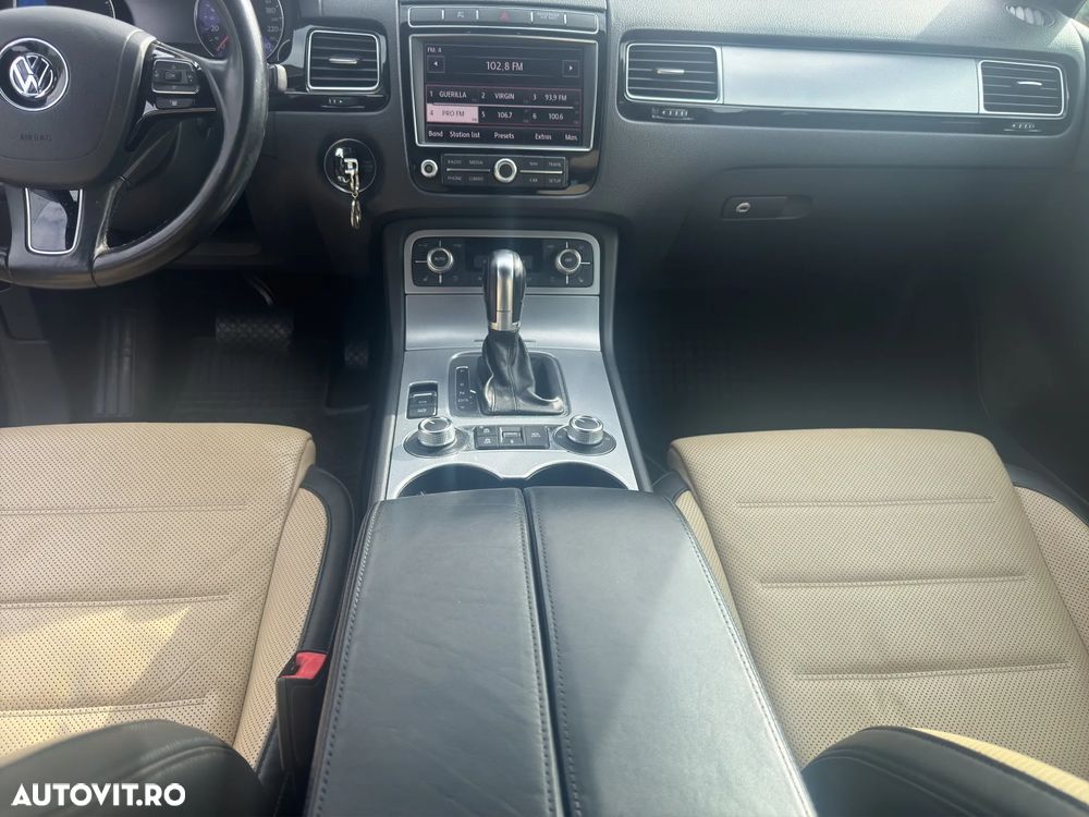 Volkswagen Touareg 3.0 V6 TDI BMT - 15