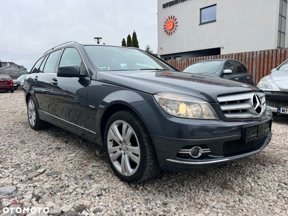 Mercedes-Benz Klasa C 180 CGI BlueEff Avantgarde - 5