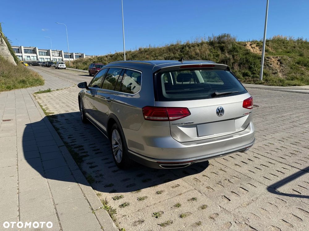 Volkswagen Passat 2.0 TDI Bi-Turbo BMT 4Mot Highline DSG - 5