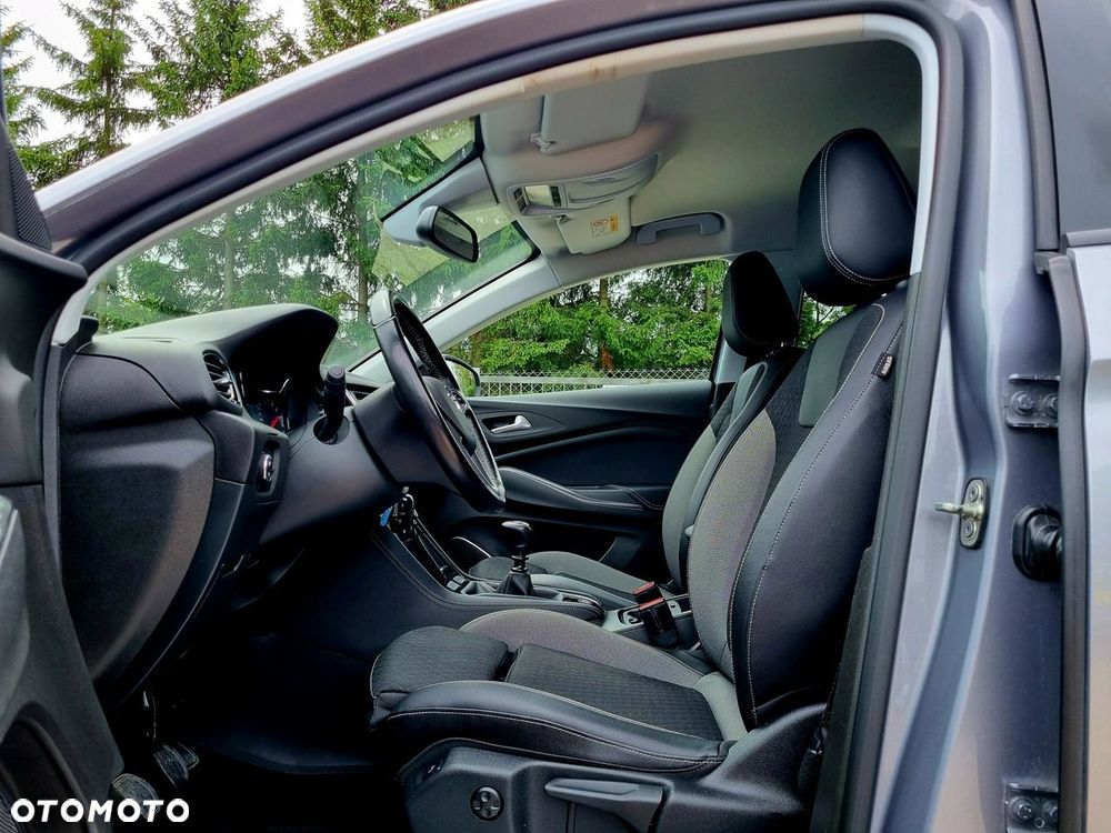 Opel Grandland X 1.2 T Enjoy S&S - 9