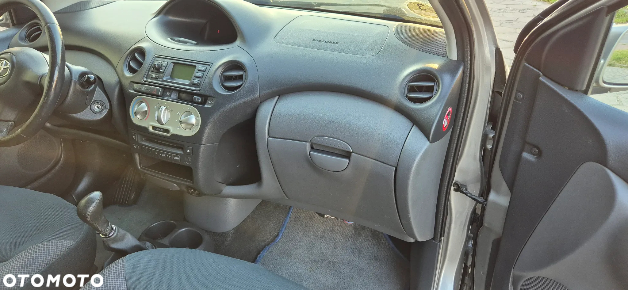 Toyota Yaris 1.4 D-4D Sol - 16