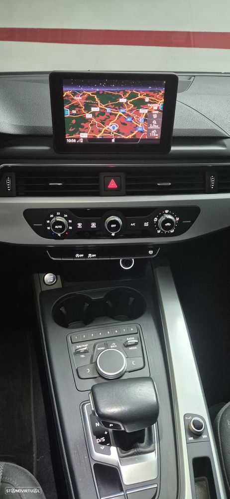 Audi A4 Avant 2.0 TDI Design S tronic - 12