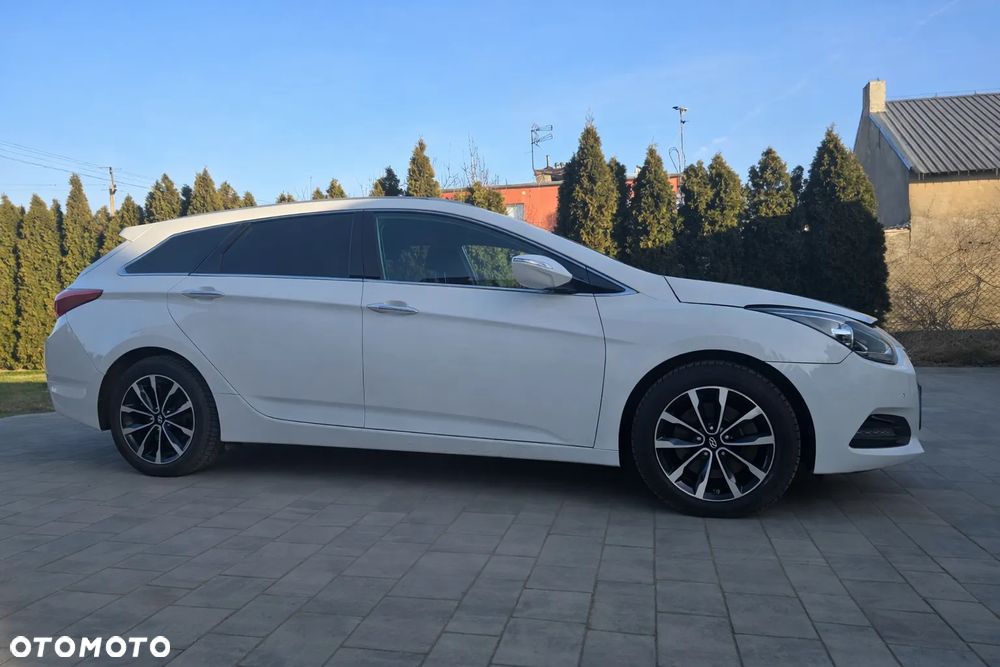 Hyundai i40 Kombi 1.7 CRDi DCT Style - 13
