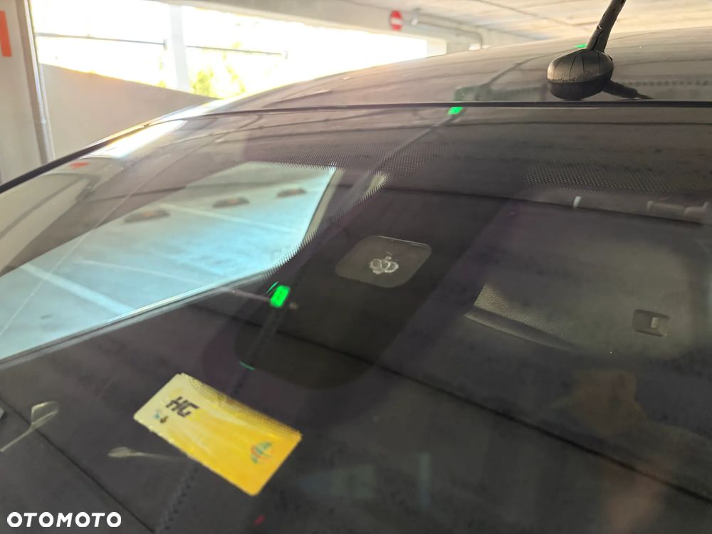 Ford Mondeo 2.0 Ghia X - 21