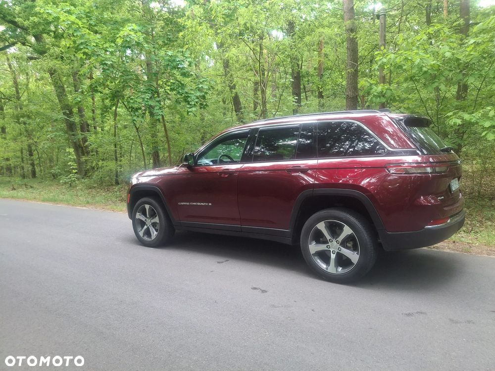 Jeep Grand Cherokee - 4
