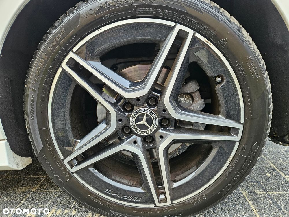 Mercedes-Benz Klasa A 200 AMG Line 7G-DCT - 29