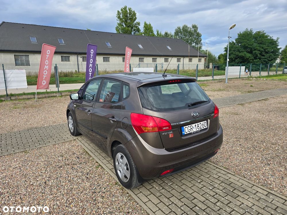Kia Venga 1.4 L - 9