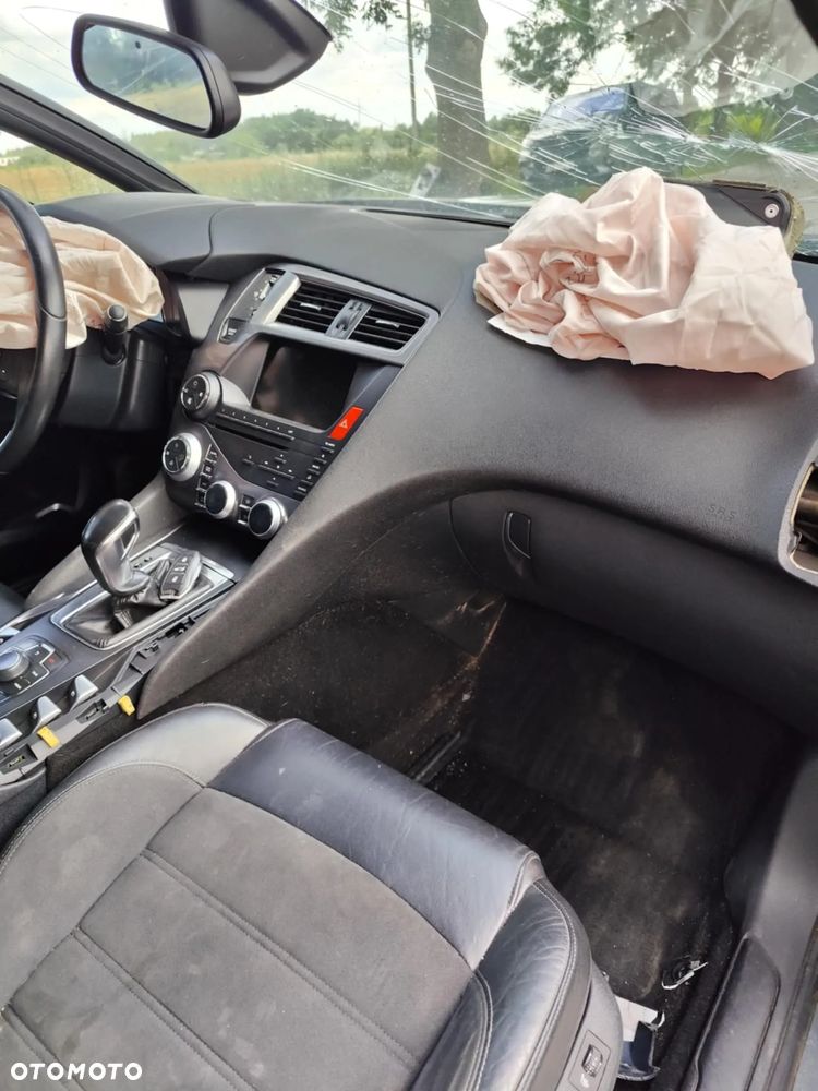 Citroën DS5 HDi 165 Chic - 7