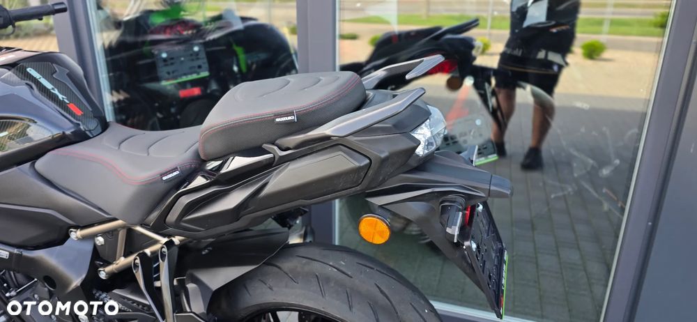 Suzuki GSX - 40
