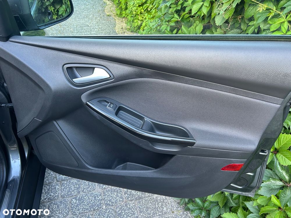 Ford Focus 1.0 EcoBoost Titanium ASS - 26